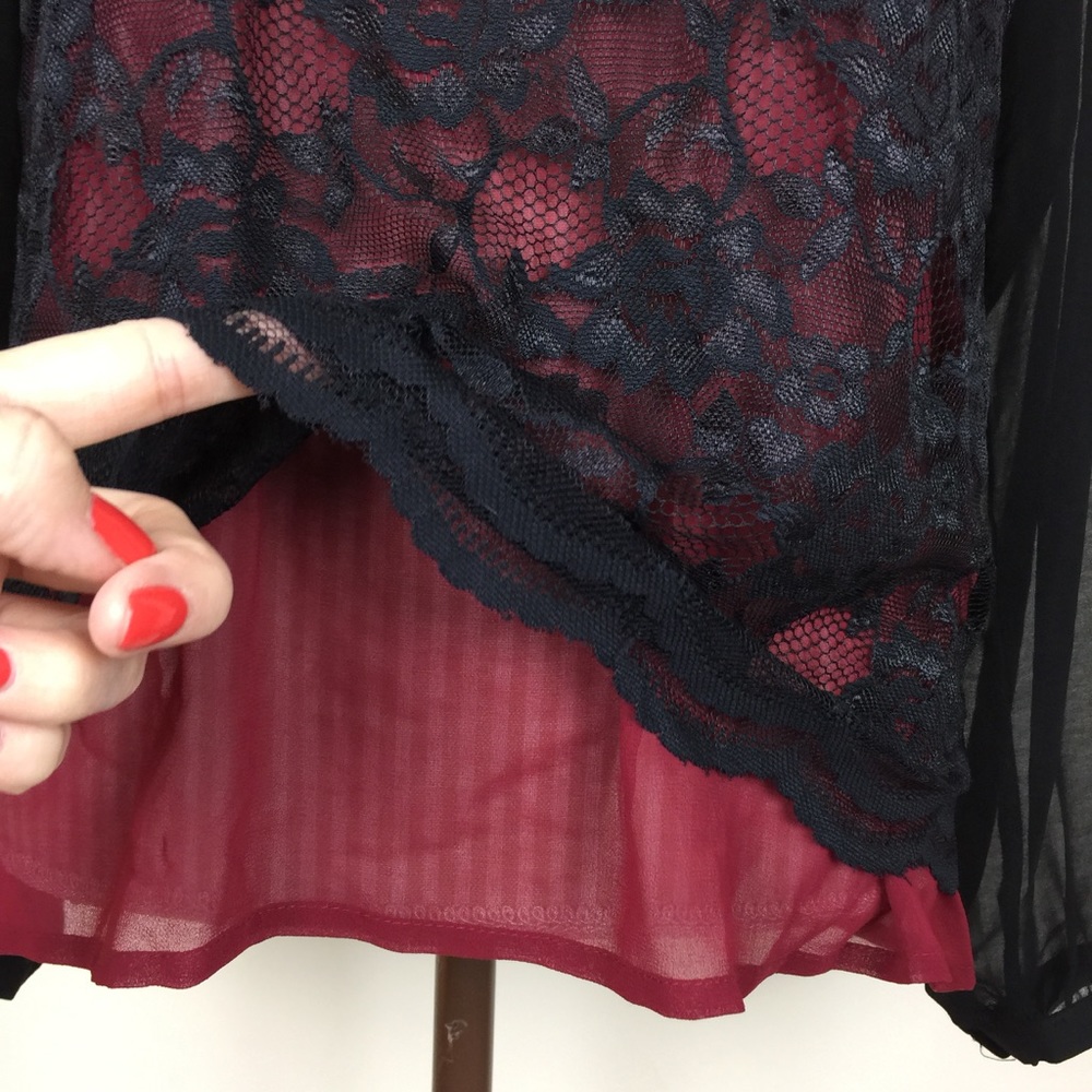NWT THE LIMITED Maroon and Black Sheer Lace Top SMALL - Picture 4 of 7